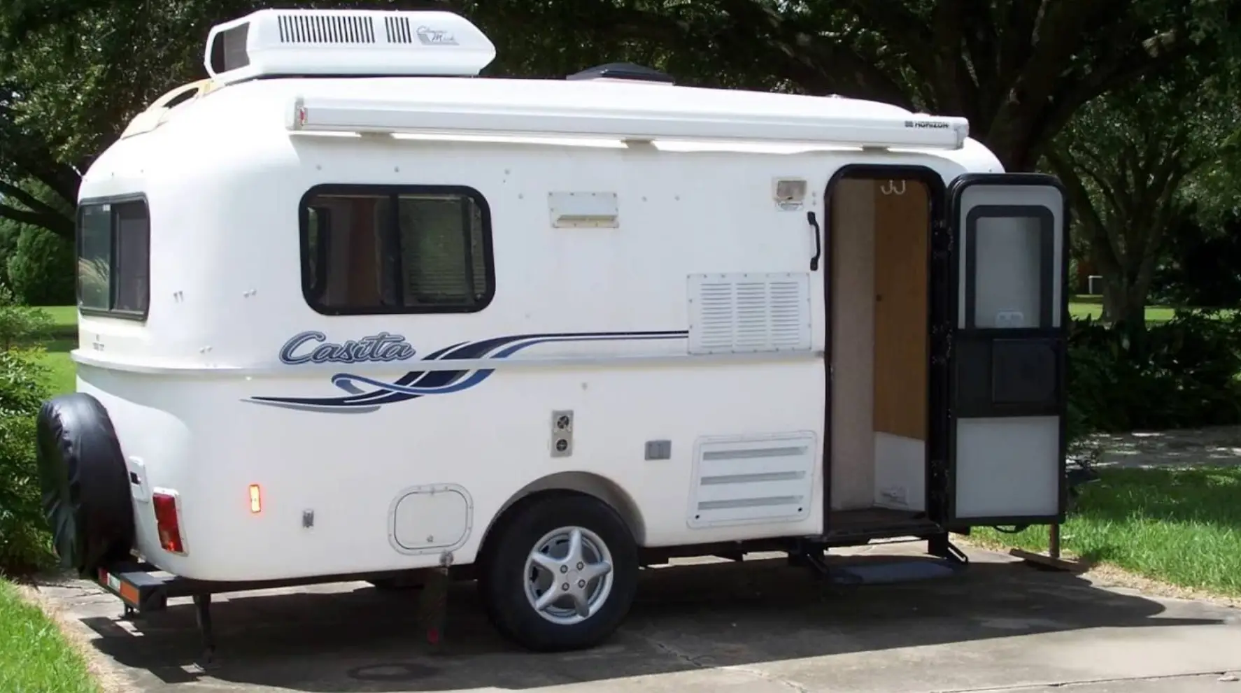 12 Best Small Travel Trailers with Bathrooms | MR RV Casita Travel Trailers Spirit Deluxe Small Travel Trailer